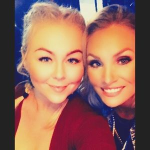 Meet your Posher, Leslie